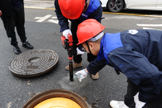 智能井蓋助力智慧城市建設